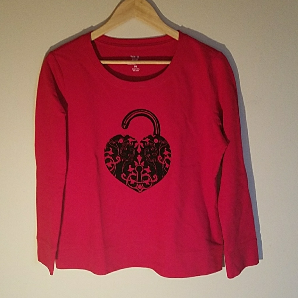 Sweathshirt with heart